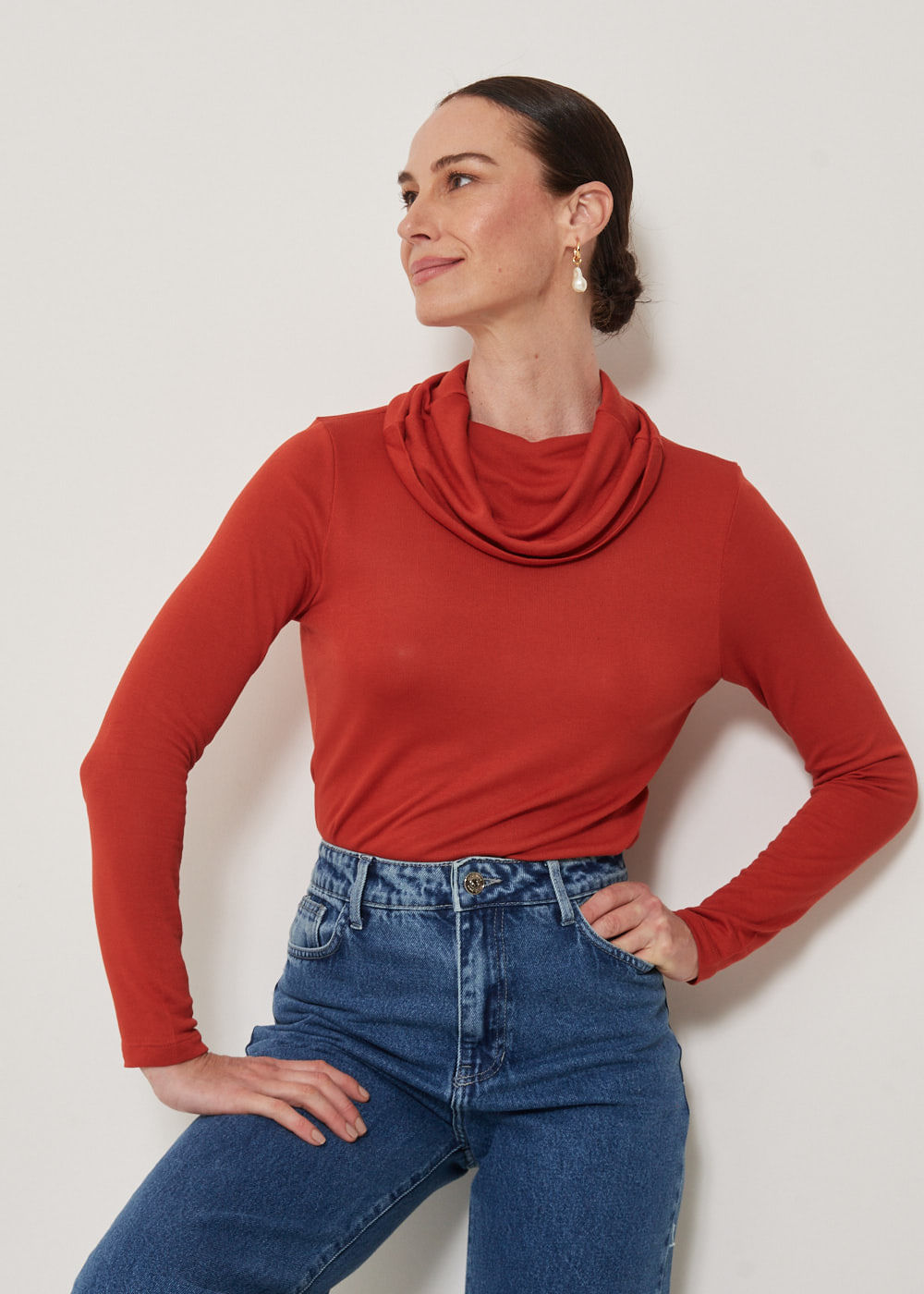 66.40.3302CVO BLUSA MALHA GOLA DEGAGÊ