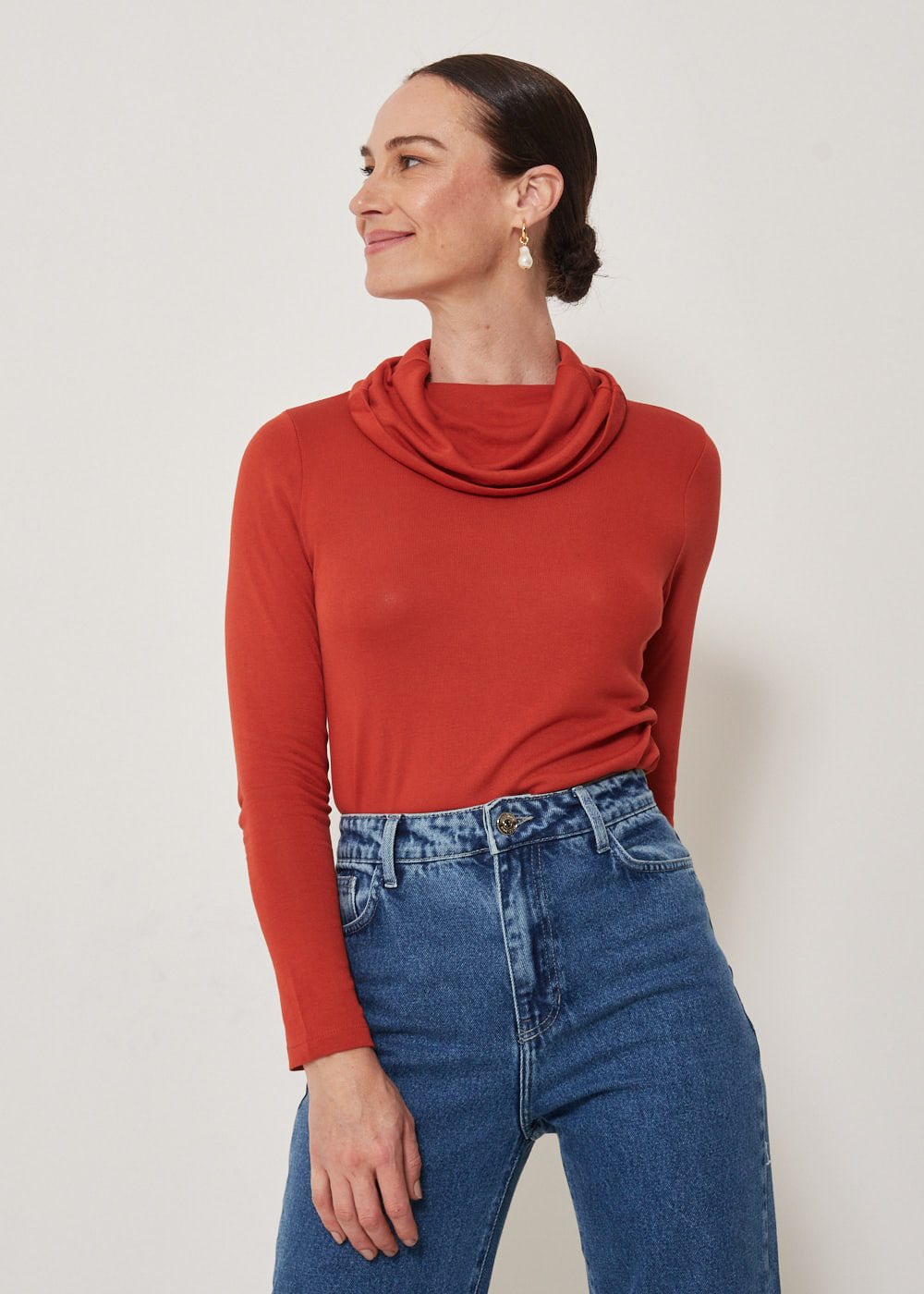 66.40.3302CVO BLUSA MALHA GOLA DEGAGÊ