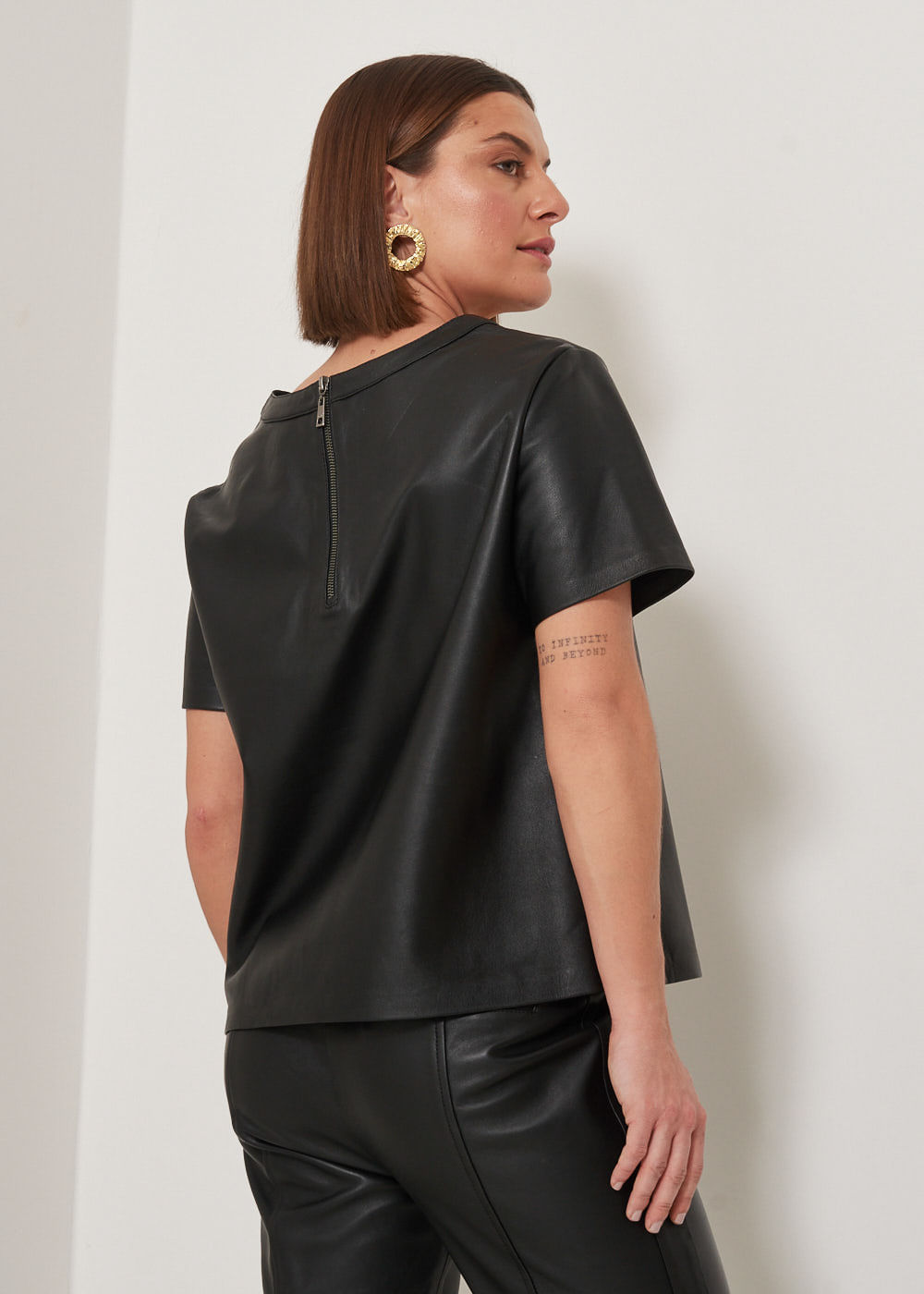37.40.3301PTO BLUSA COURO MANGA CURTA - HIGHLINE