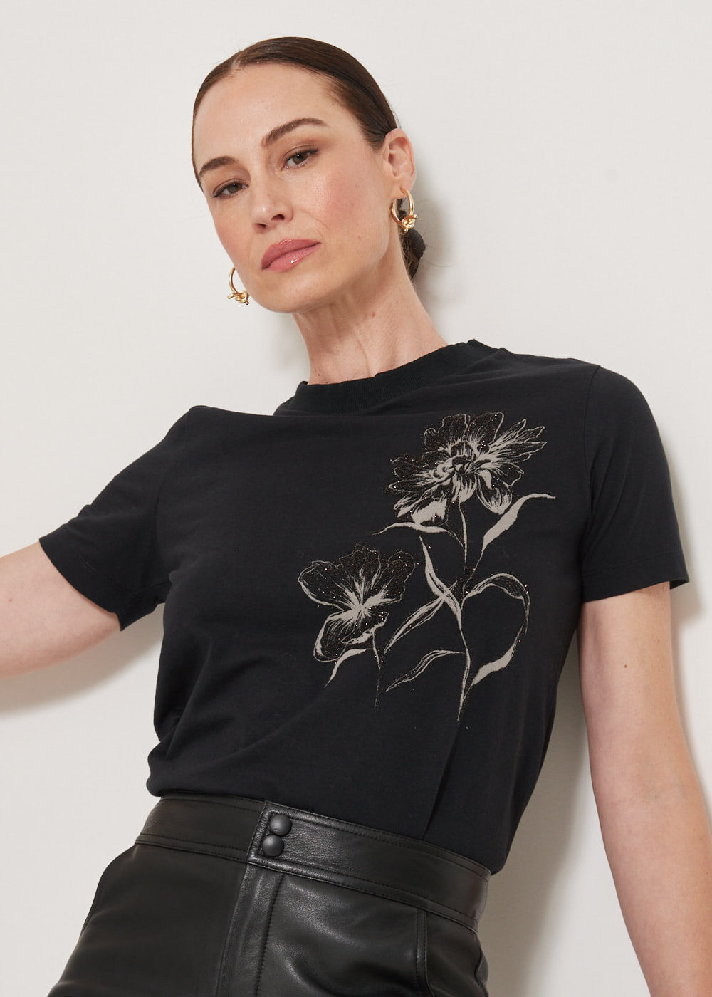 67.43.3301PTO T-SHIRT MALHA APLICAÇÃO FLOWERS