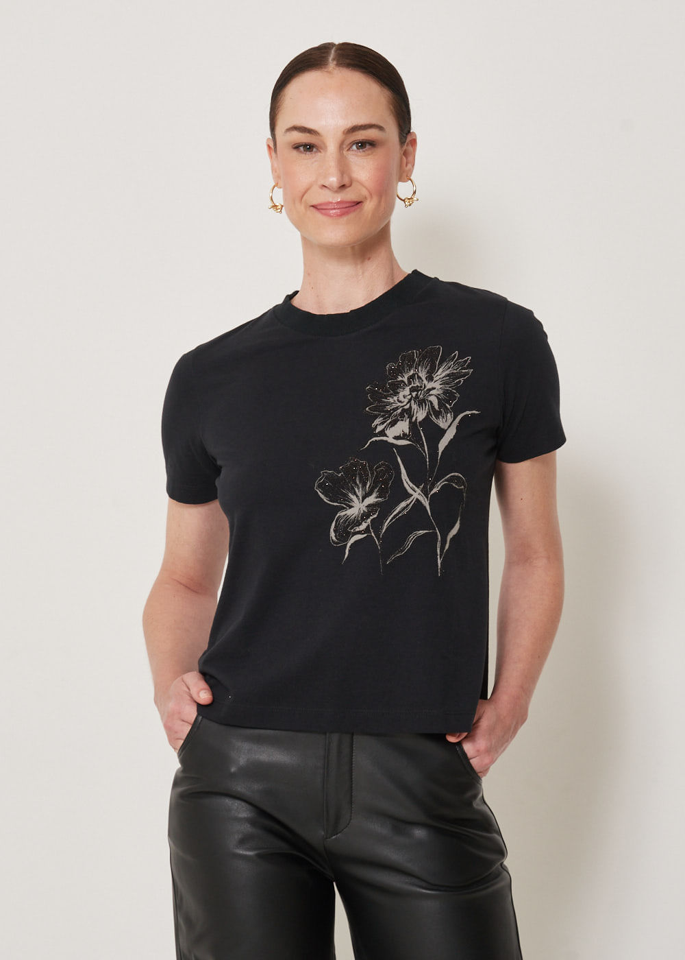 67.43.3301PTO T-SHIRT MALHA APLICAÇÃO FLOWERS