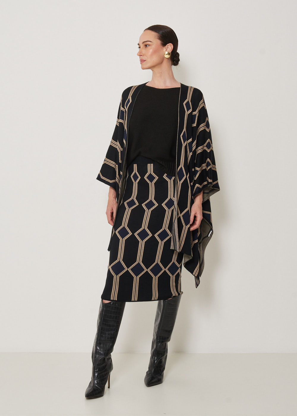 47.60.3302MCR PONCHO TRICOT JACQUARD