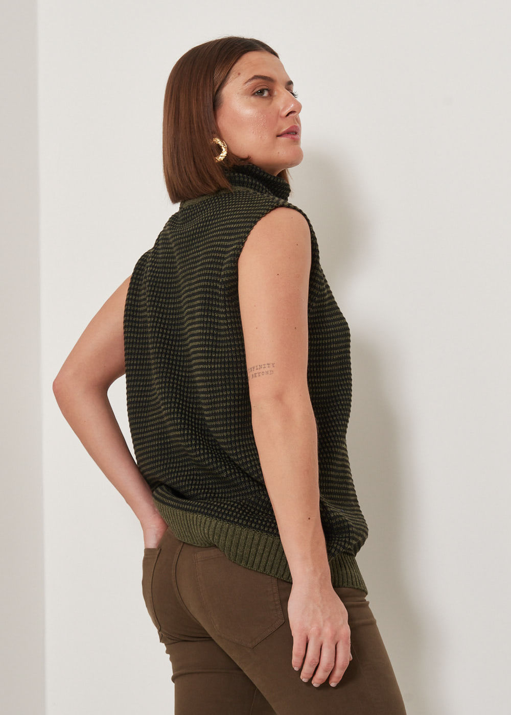 48.40.3308MSG REGATA AMPLA TRICOT COM GOLA