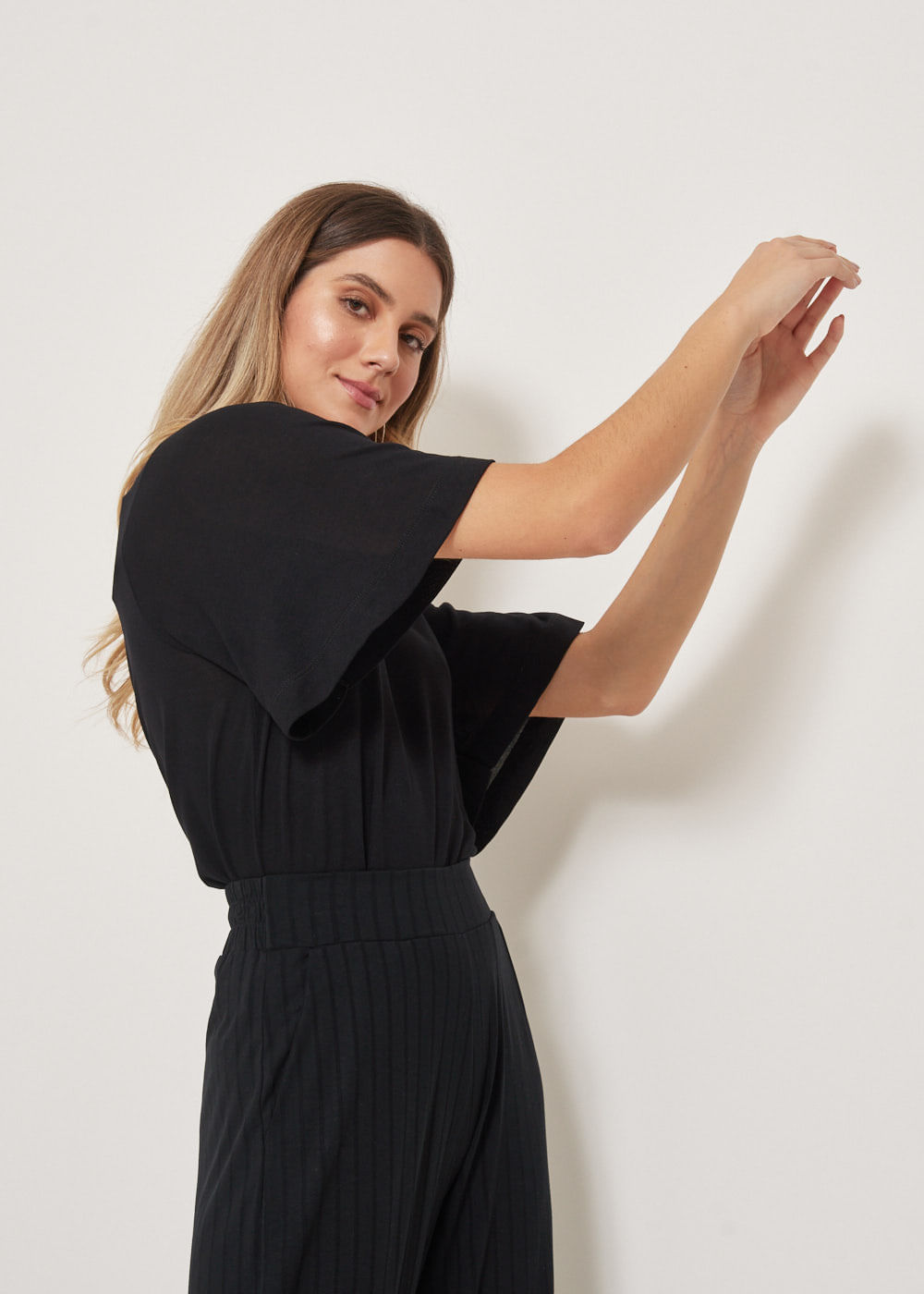 67.40.3303PTO BLUSA MALHA M/C DECOTE CARECA