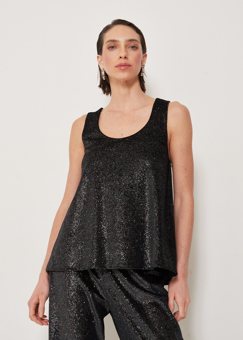 68.50.3301PTO REGATA DECOTE REDONDO COM BRILHO