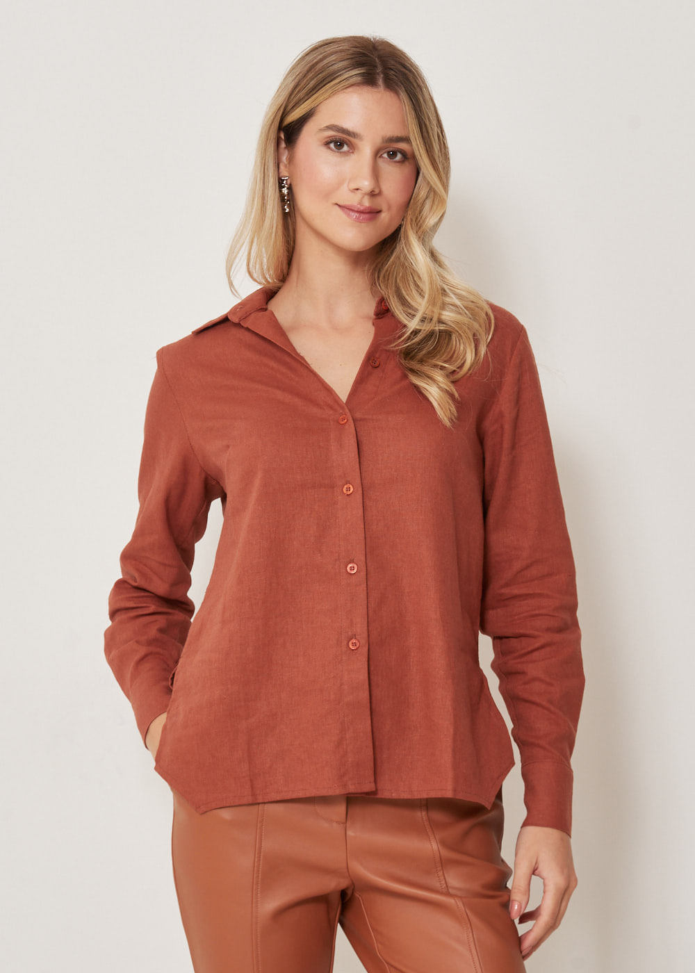 55.40.3317CV1 CAMISA SLIM M/L PREGA DUPLA