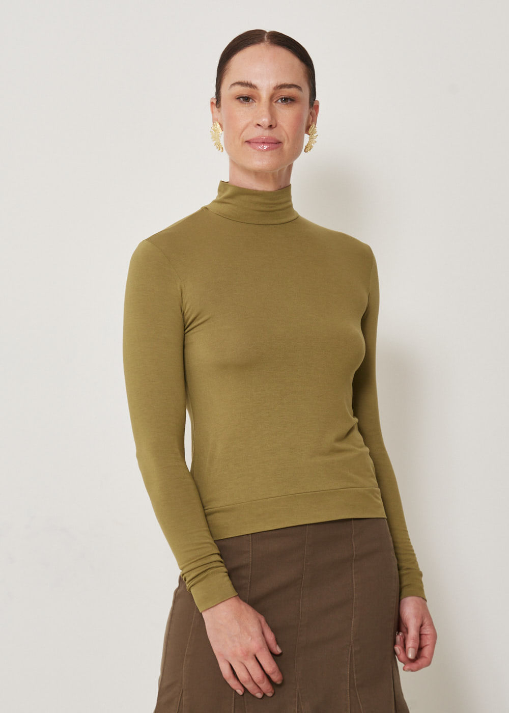 66.10.3302MSG BLUSA MALHA M/LGOLA ALTA BÁSICA
