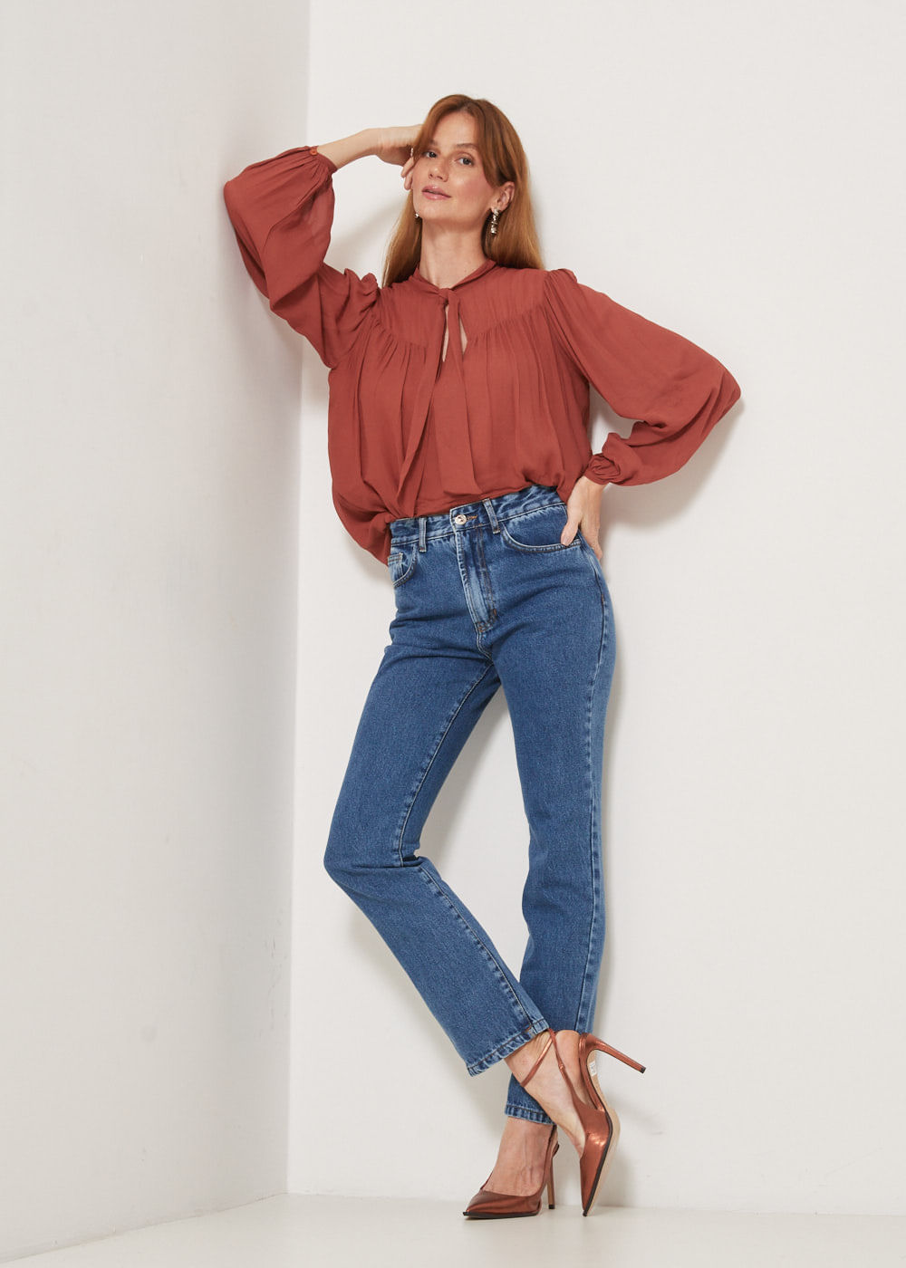 12.21.3302DES CALÇA JEANS RETA DESTROYER