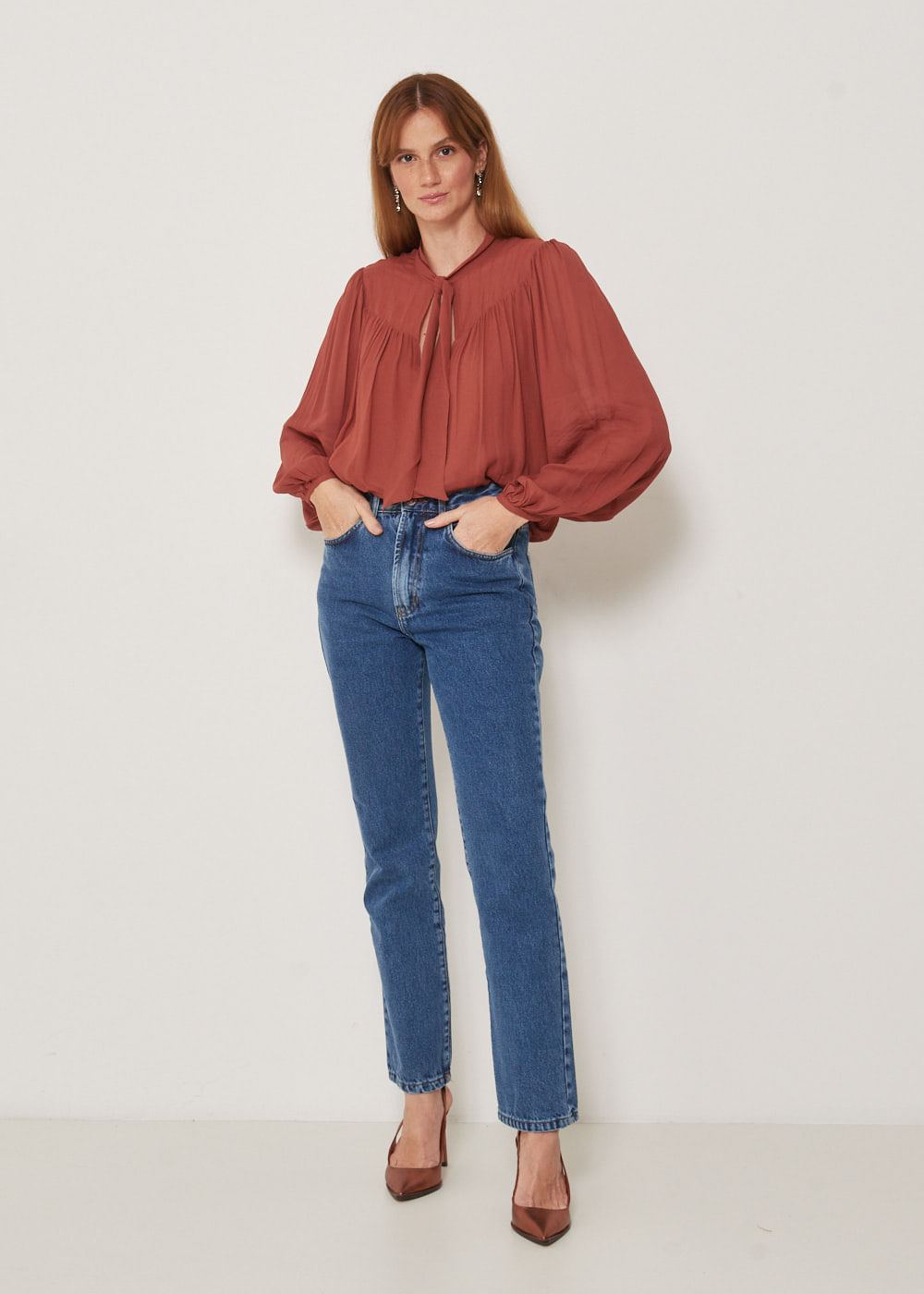 12.21.3302DES CALÇA JEANS RETA DESTROYER
