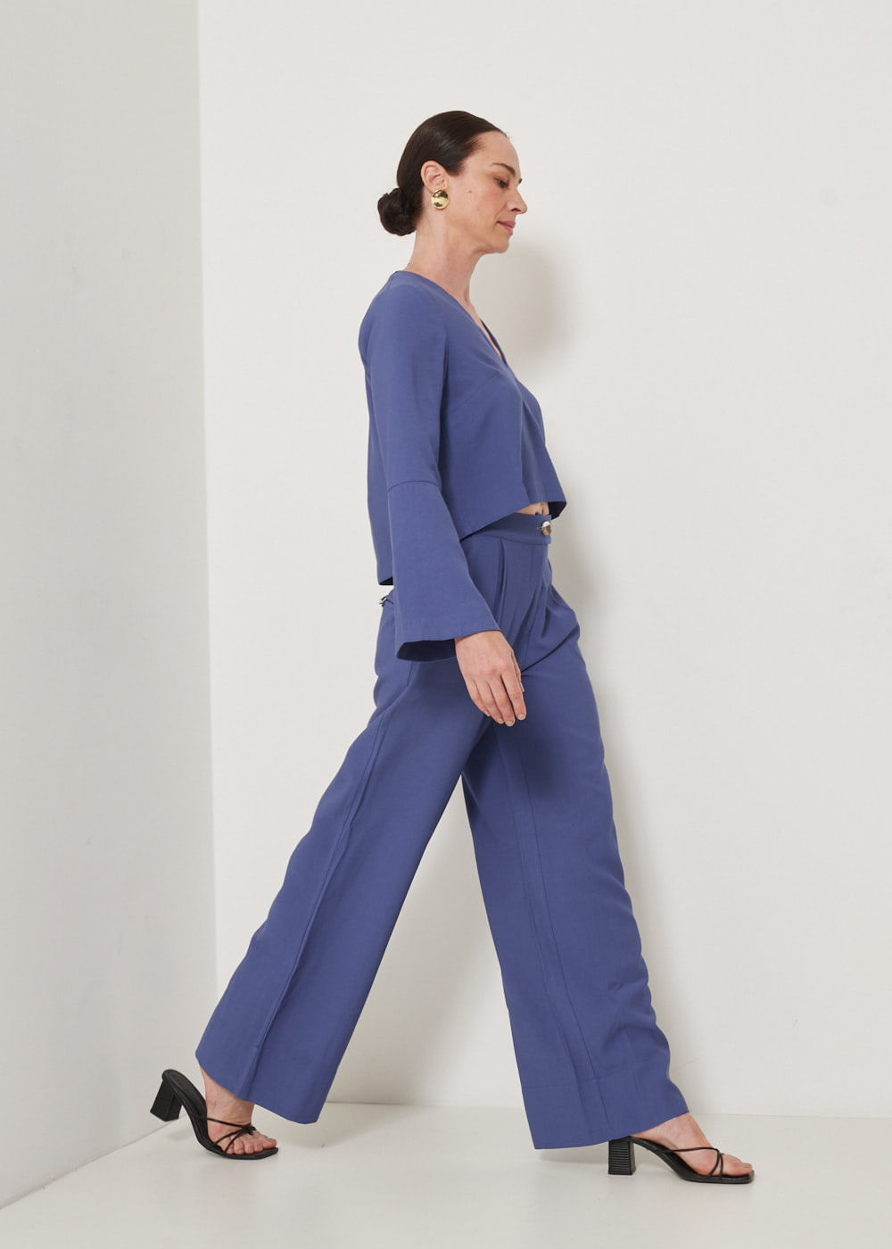 22.23.3301CBL CALÇA PANTALONA COM PREGA