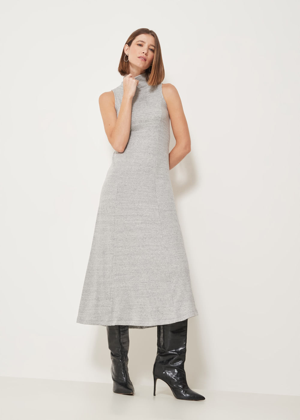 63.11.3304MCE VESTIDO MIDI GOLA ALTA