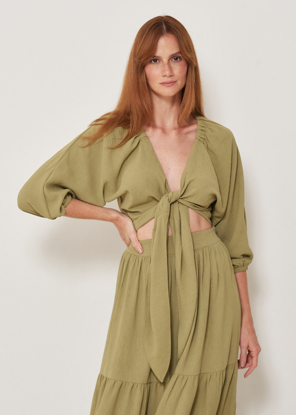 56.40.3305OLI BLUSA M/L TRASPASSADA COM AMARRAÇÃO