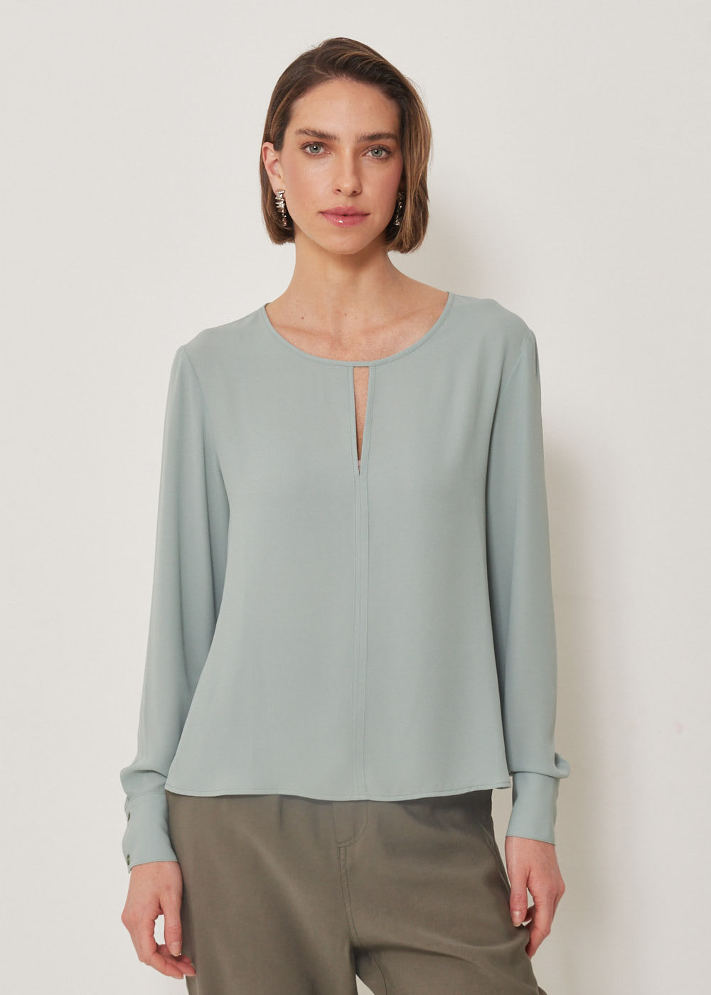 56.40.3310SLV BLUSA CHIFFON M/L DETALHE VAZADO