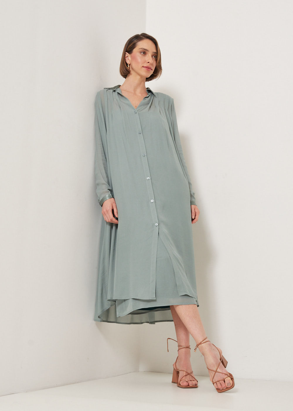 53.10.3301SLV VESTIDO MIDI COM PREGAS