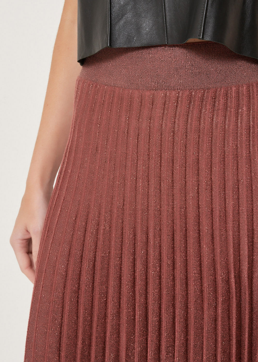 44.20.3302VIN SAIA MIDI PLISSADA TRICOT COM LUREX