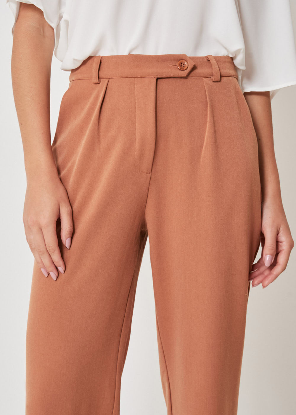 22.21.3309CVO CALÇA RETA ALFAITARIA COM PREGAS