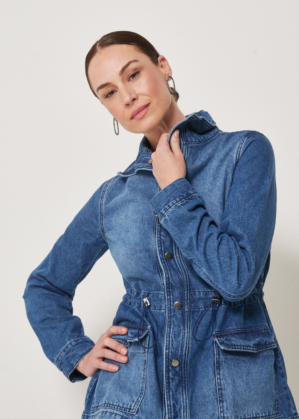 11.30.3301DES PARKA JEANS COM BOLSOS