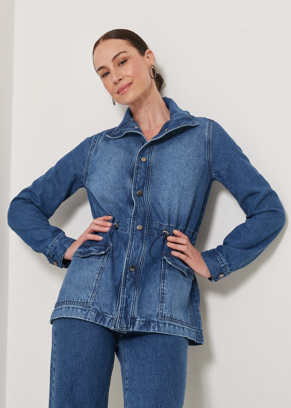 11.30.3301DES PARKA JEANS COM BOLSOS