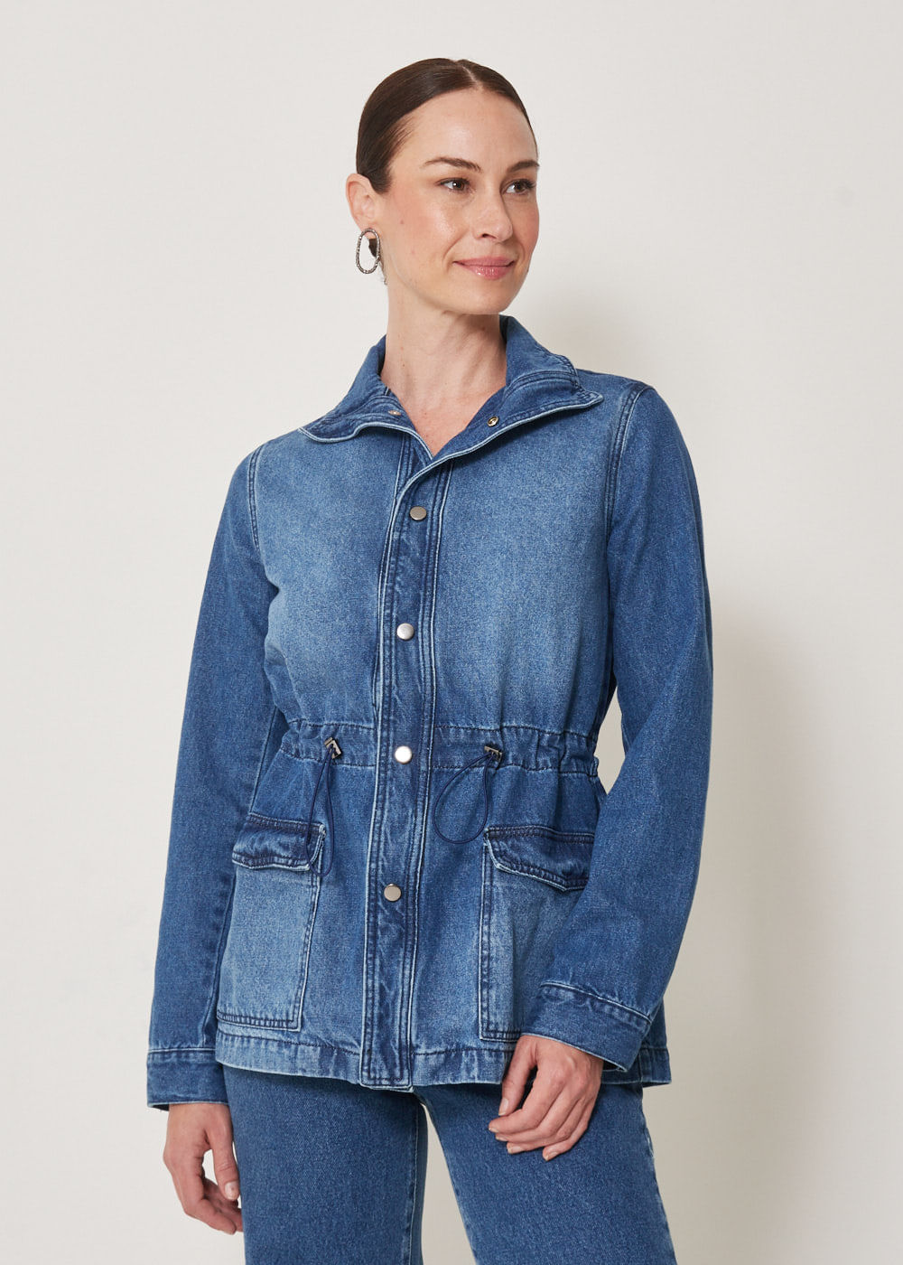 11.30.3301DES PARKA JEANS COM BOLSOS
