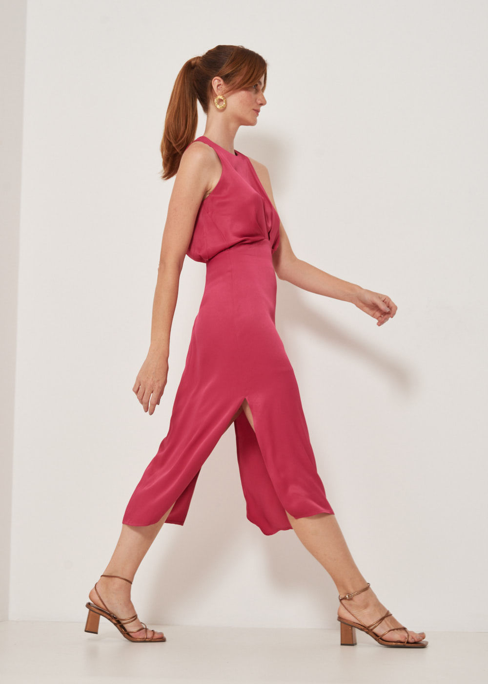 53.11.3301MGT VESTIDO MIDI PREGAS