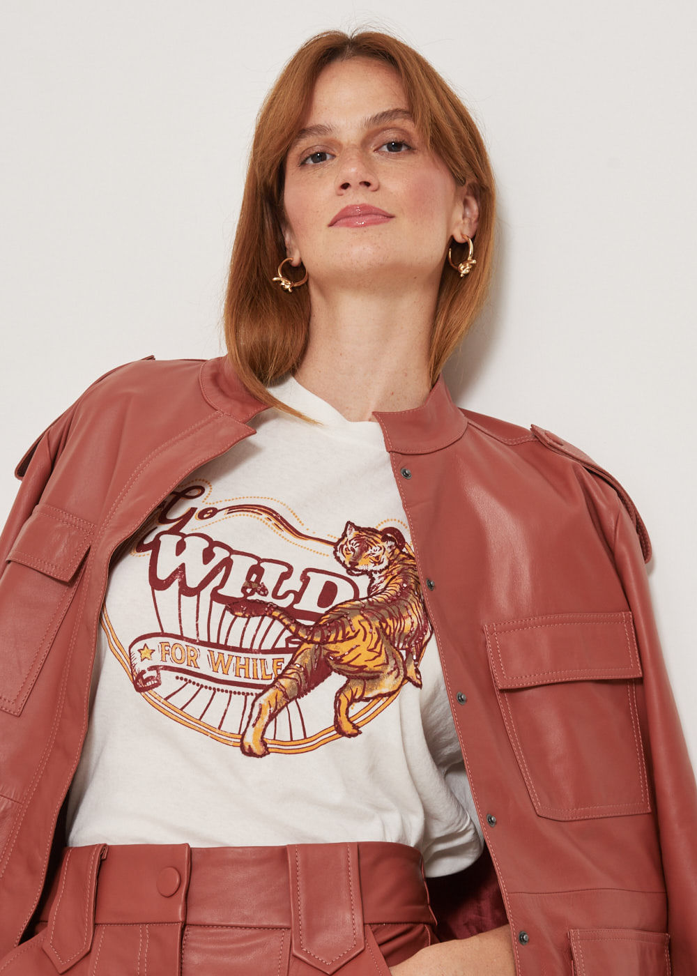 67.43.3303OFW T-SHIRT MALHA APLICAÇÃO GO WILD