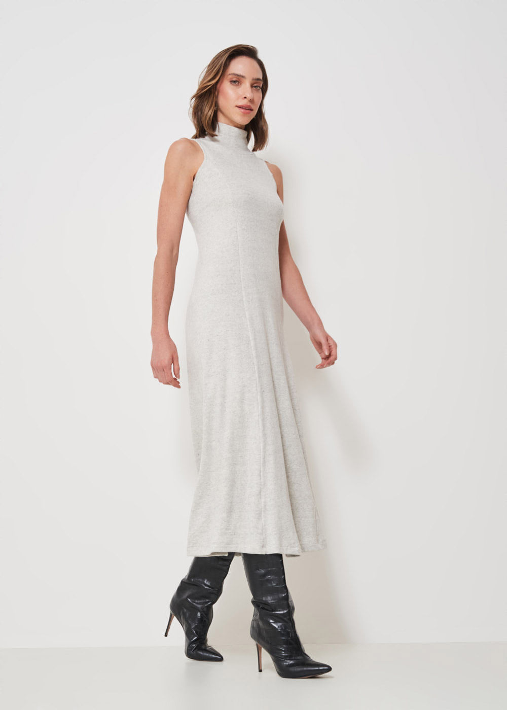 63.11.3304MCC VESTIDO MIDI GOLA ALTA