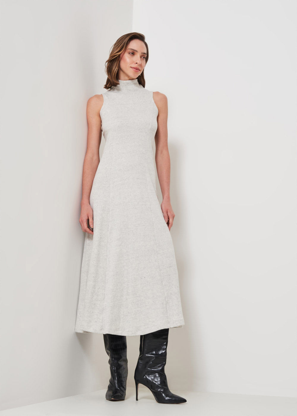 63.11.3304MCC VESTIDO MIDI GOLA ALTA