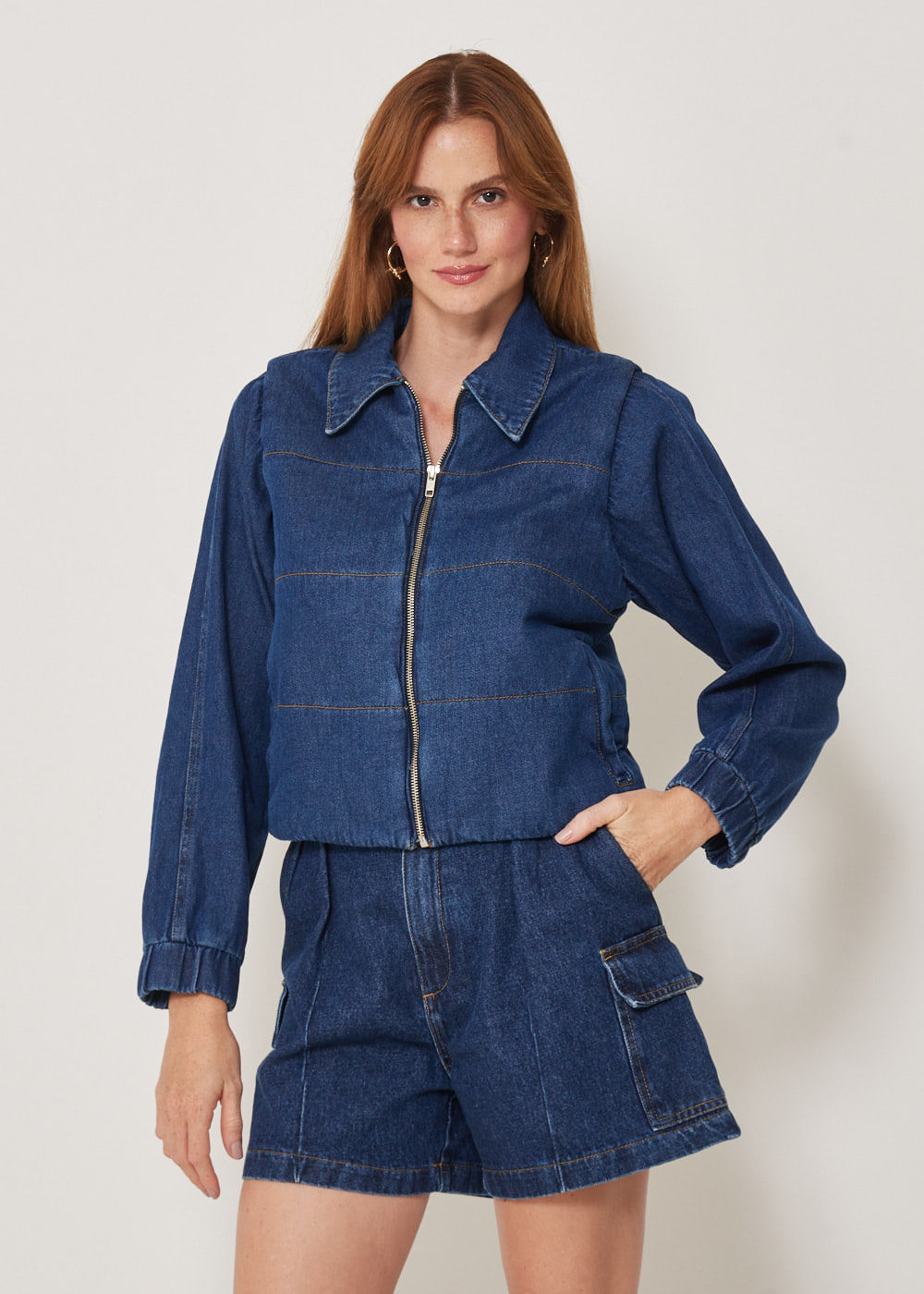 14.00.3302AMA SHORTS JEANS C/ BOLSOS LATERAIS