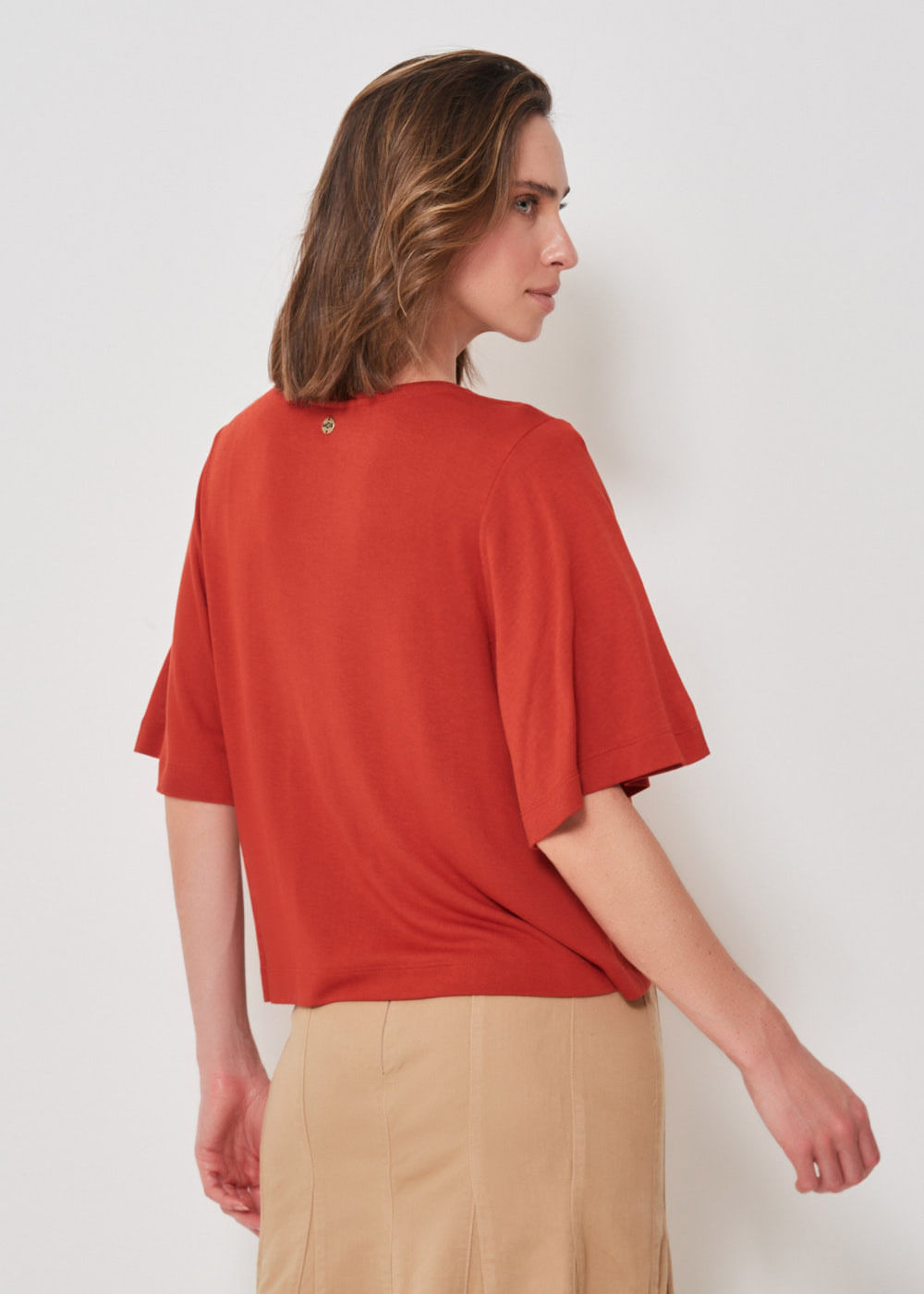 67.40.3303CVO BLUSA MALHA M/C DECOTE CARECA