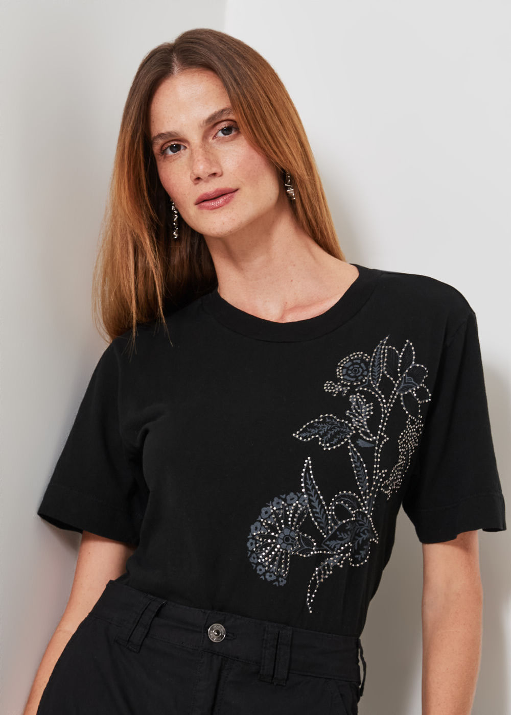 67.43.3305PTO T-SHIRT MALHA APLICAÇÃO FLORES