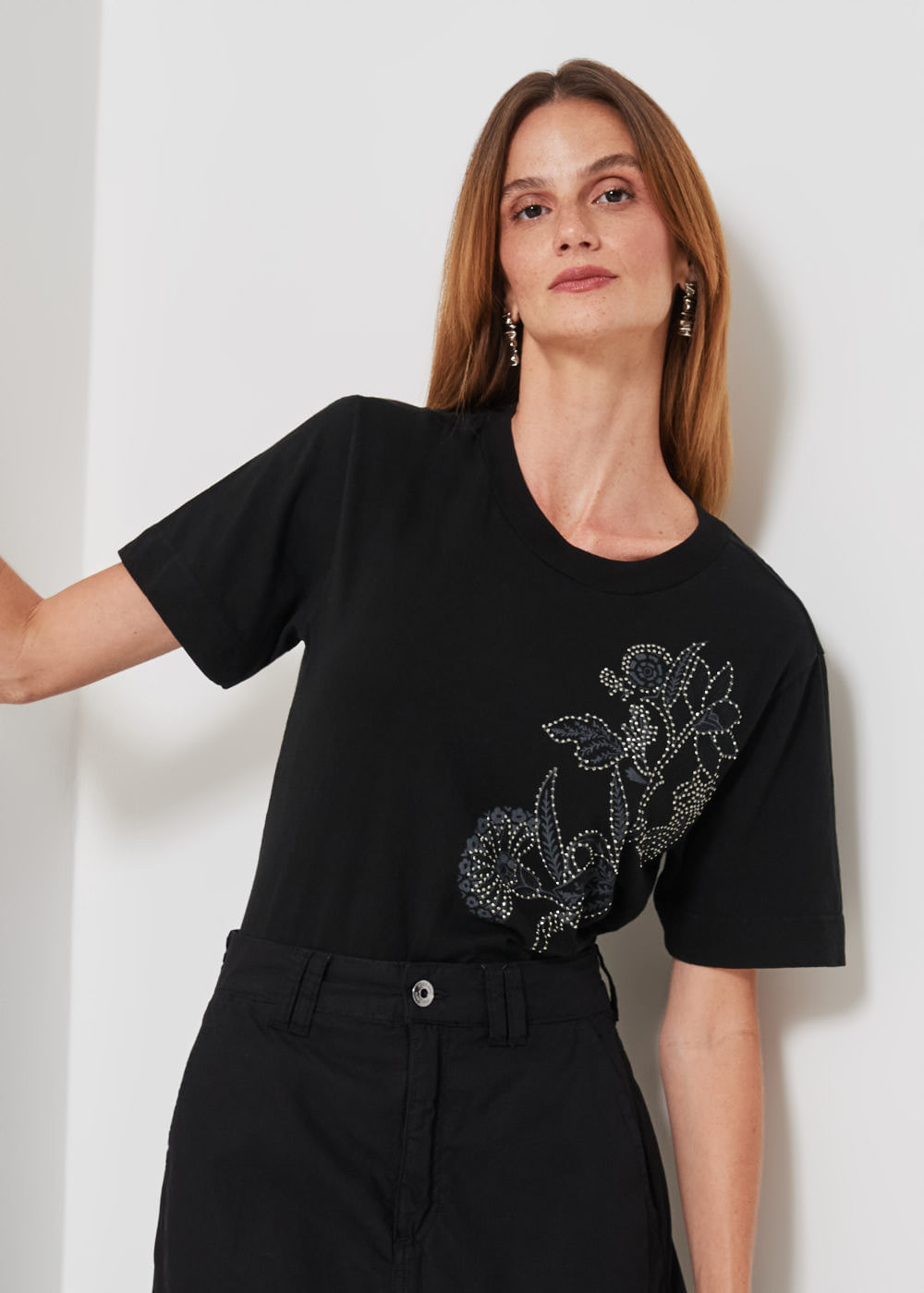 67.43.3305PTO T-SHIRT MALHA APLICAÇÃO FLORES