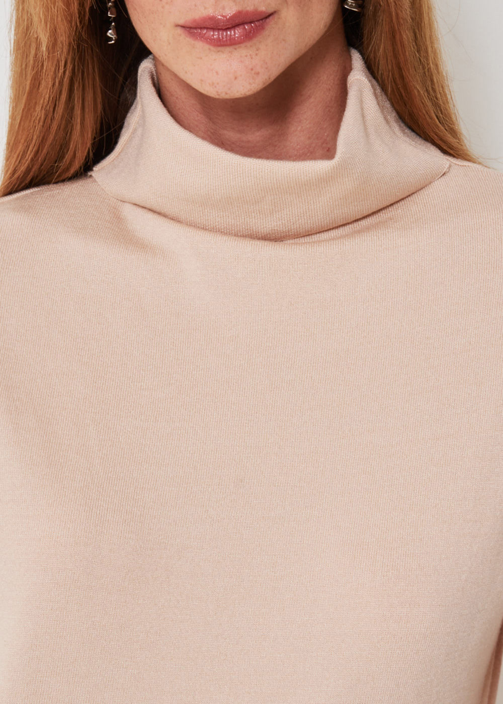 47.40.3304ARE BLUSA TRICOT M/C GOLA ALTA ESSENCIAL