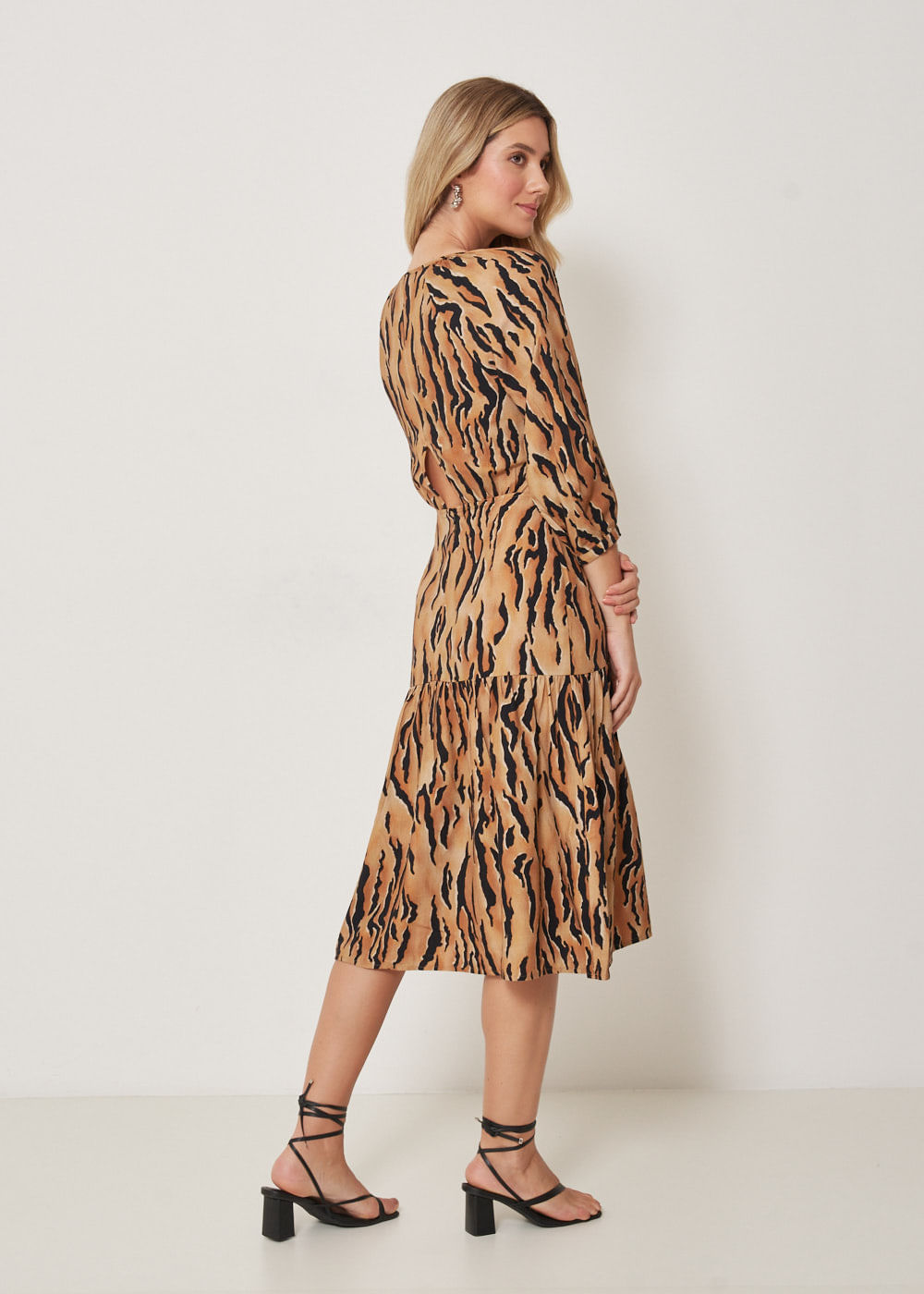 53.22.3306EST VESTIDO MIDI ESTAMPA SAFARI TIGER
