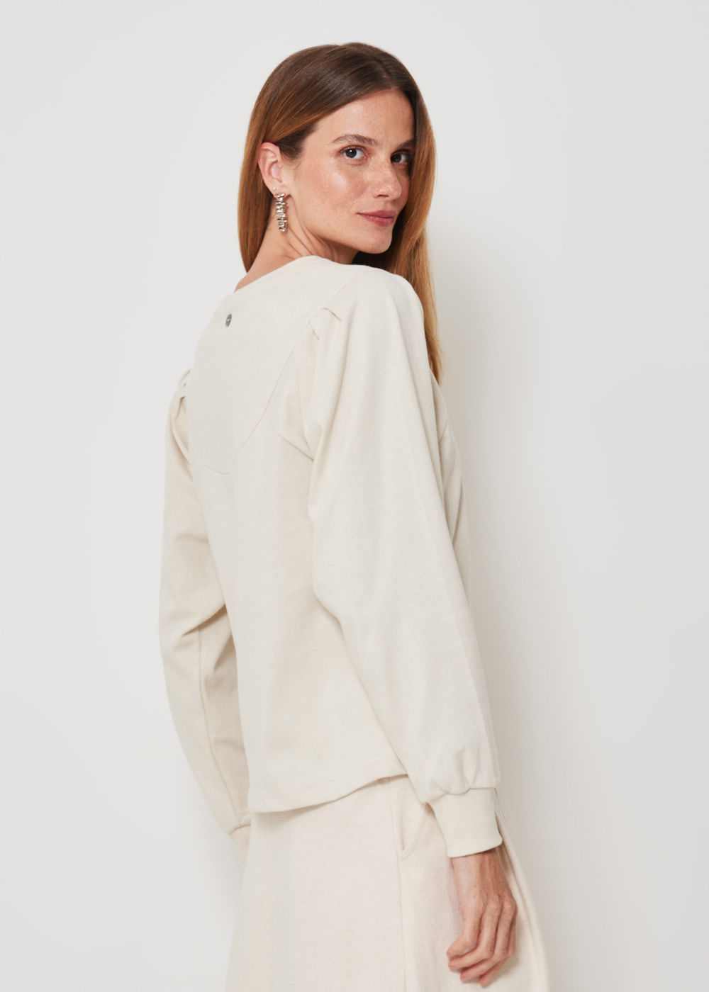 66.40.3306ARE BLUSA MALHA CAVA DESLOCADA