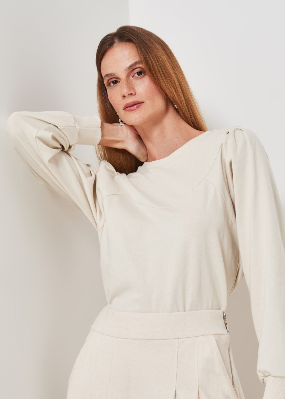 66.40.3306ARE BLUSA MALHA CAVA DESLOCADA