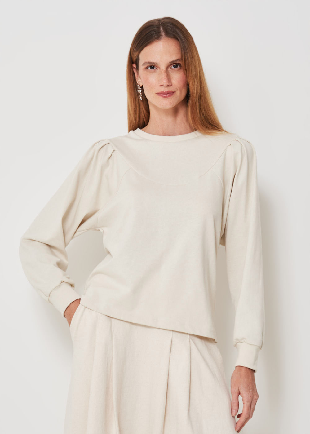 66.40.3306ARE BLUSA MALHA CAVA DESLOCADA