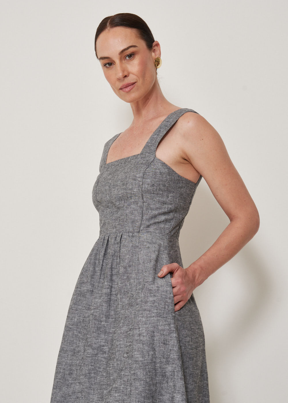 23.10.3304CIM VESTIDO MIDI LINHO DECOTE QUADRADO