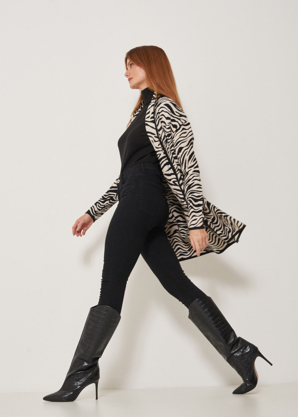 12.70.3301PTO CALÇA SKINNY SARJA PREMIUM