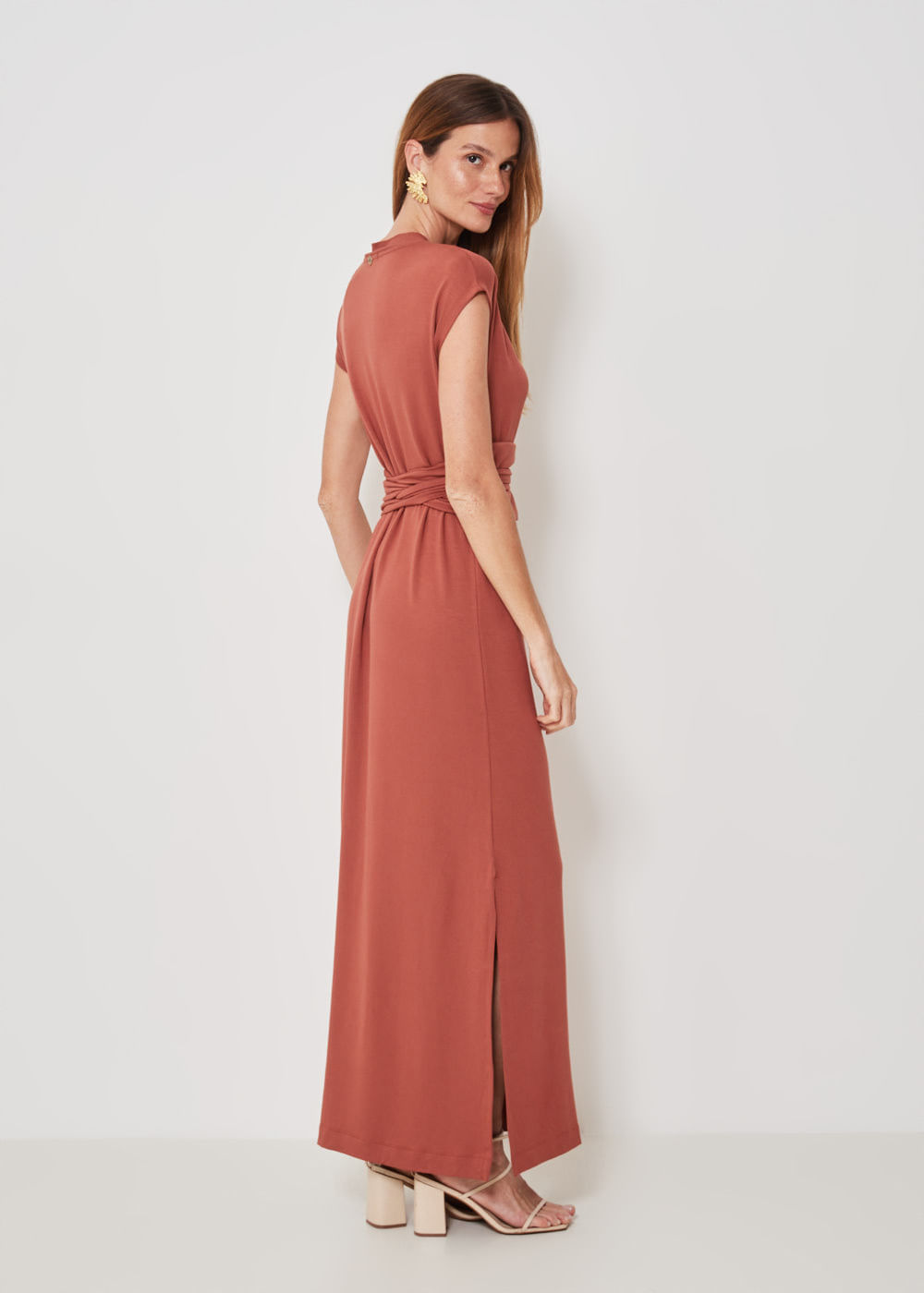 63.40.3303CVO VESTIDO LONGO DECOTE V GOLA RIBANA