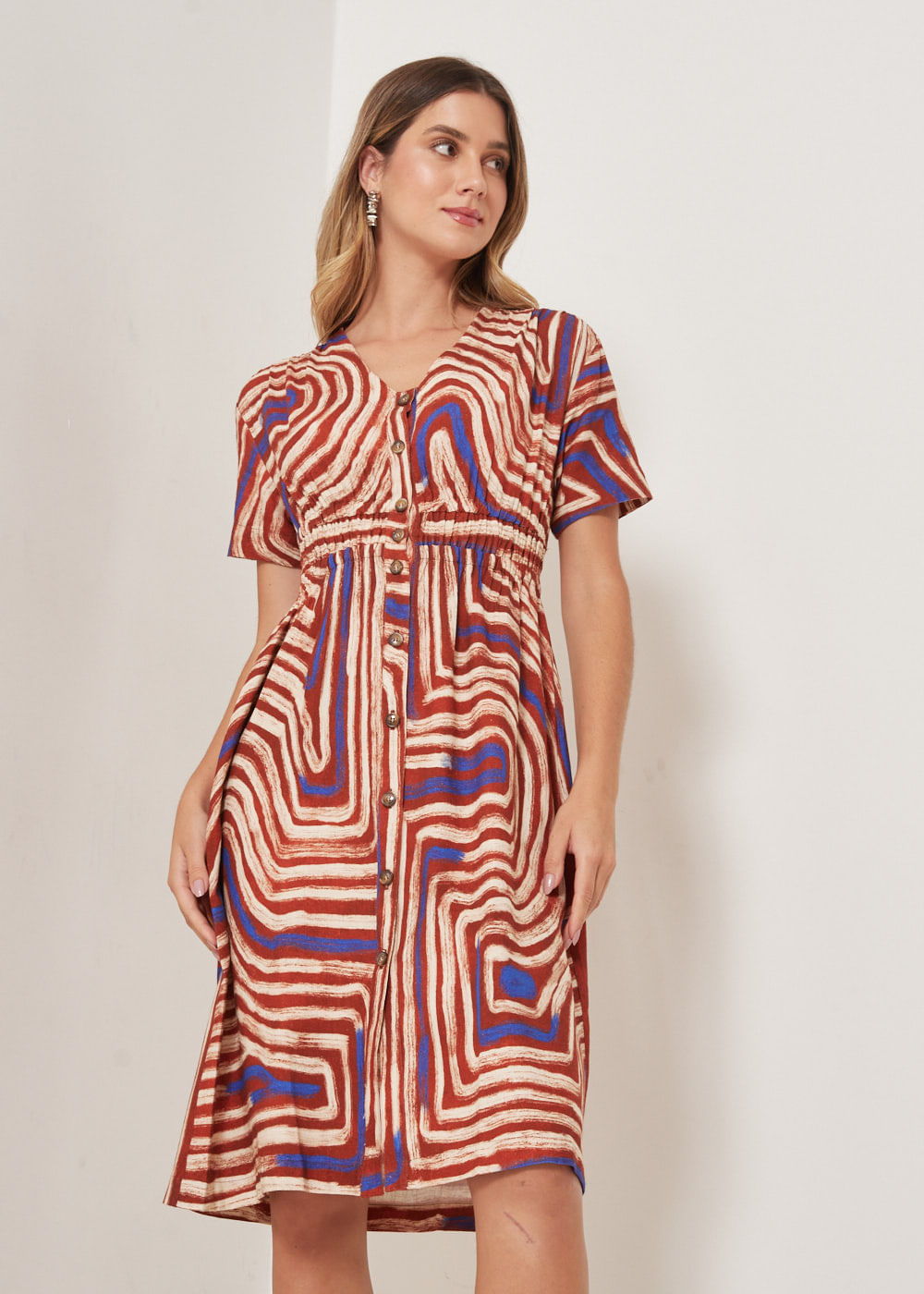 53.22.3305EST VESTIDO MIDI MANGA CURTA ESTAMPA LABIRINTO