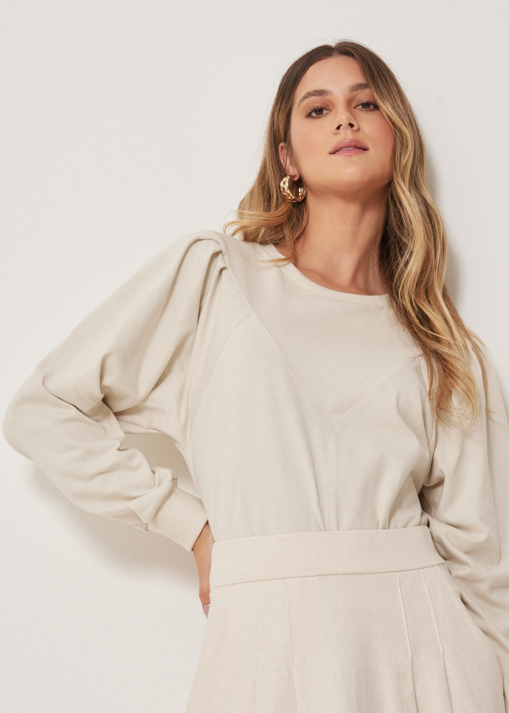 66.40.3306OFW BLUSA MALHA CAVA DESLOCADA