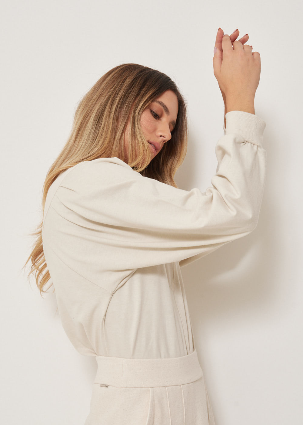 66.40.3306OFW BLUSA MALHA CAVA DESLOCADA