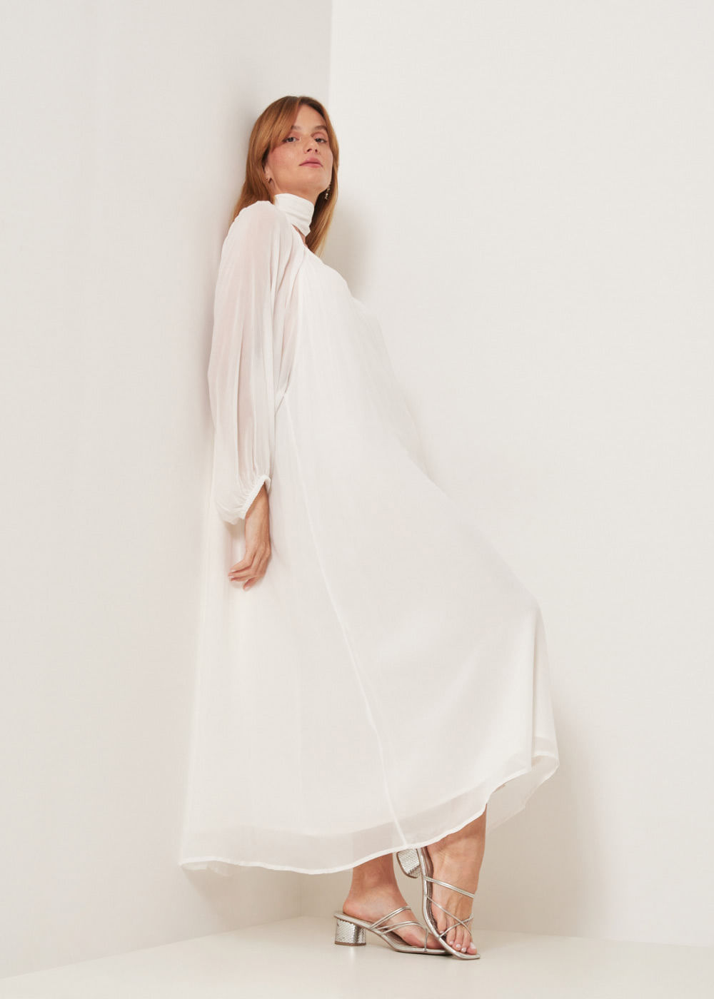 53.12.3208OFW VESTIDO MIDI OMBRO A OMBRO