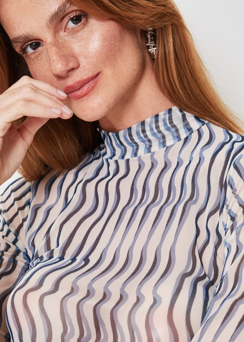 67.20.3403EST BLUSA MALHA TULE ESTAMPA WAVES