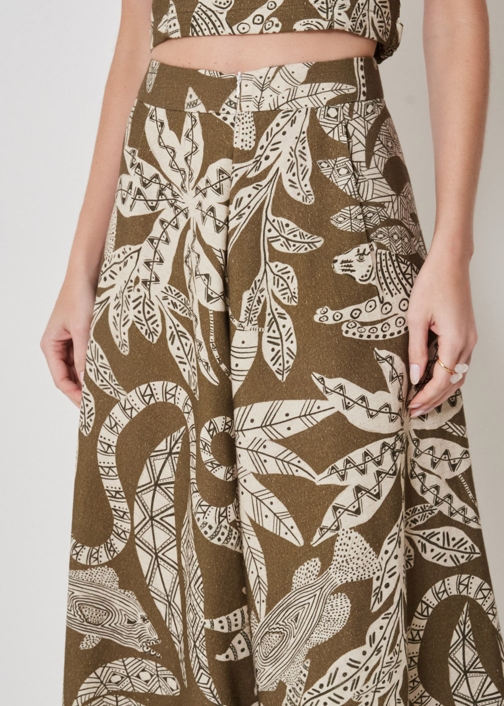 52.23.3412EST CALÇA PANTACOURT ESTAMPA COQUEIRO TRIBAL