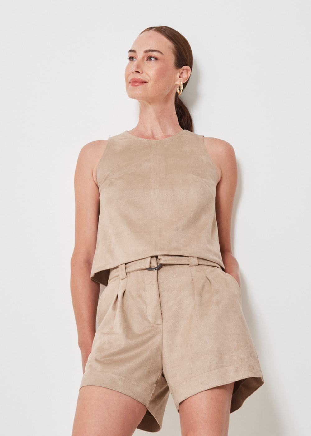 32.40.3401TAU SHORTS SUEDE COM CINTO