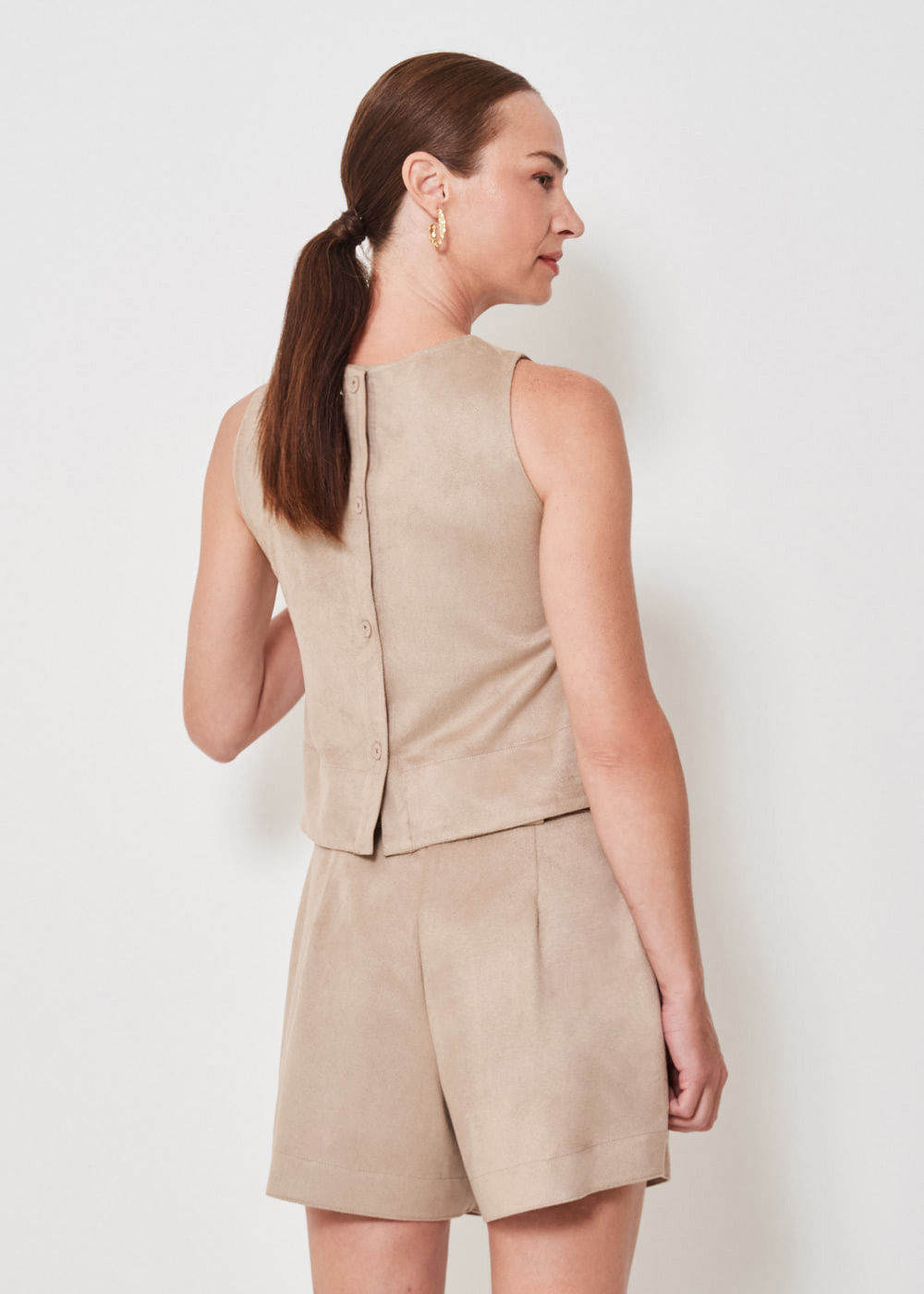 32.40.3401TAU SHORTS SUEDE COM CINTO