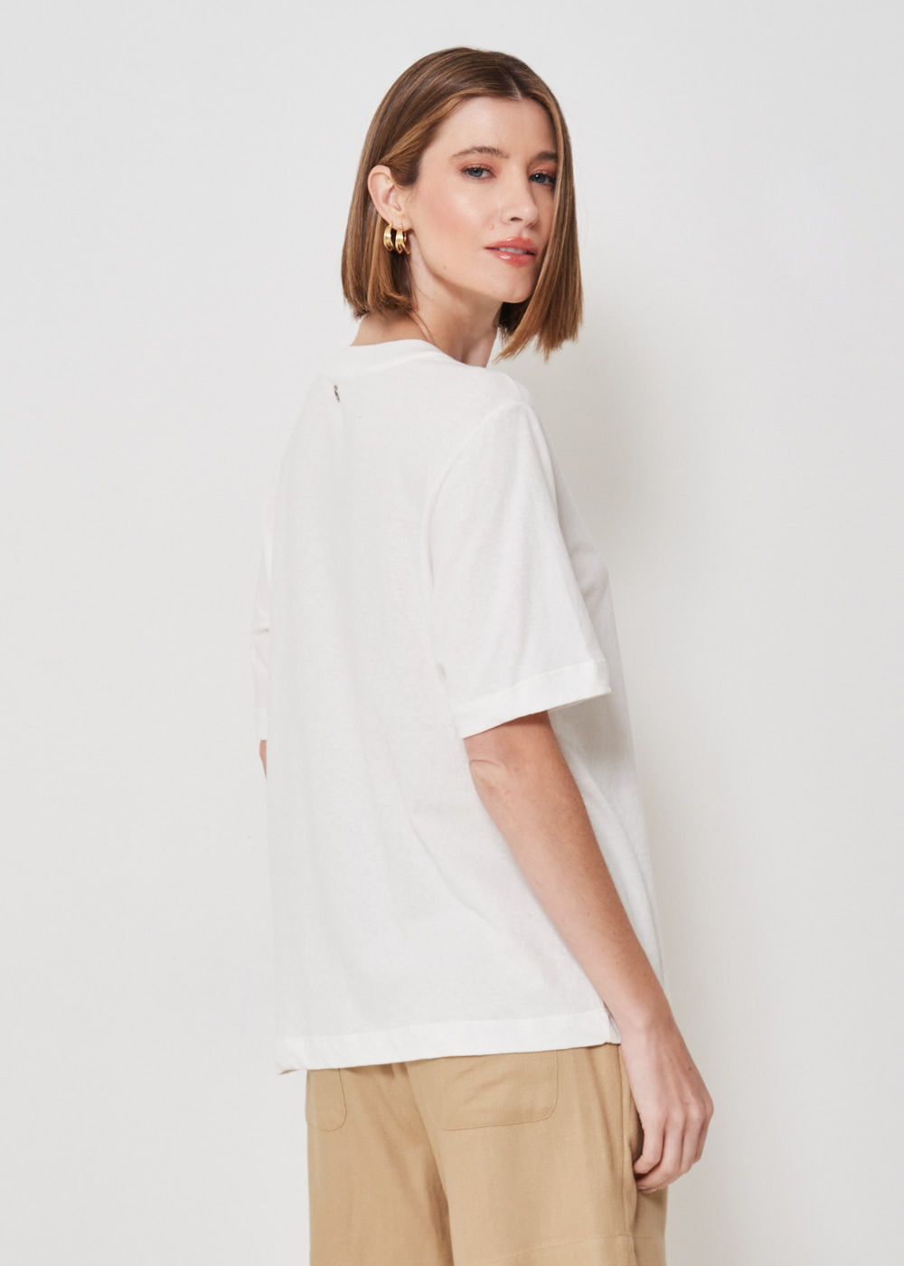 67.41.3402OFW T-SHIRT MALHA BORDADO COQUEIRO