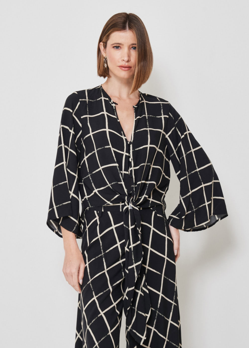 56.20.3401EST BLUSA M/L ESTAMPA ABSTRACT SQUARE