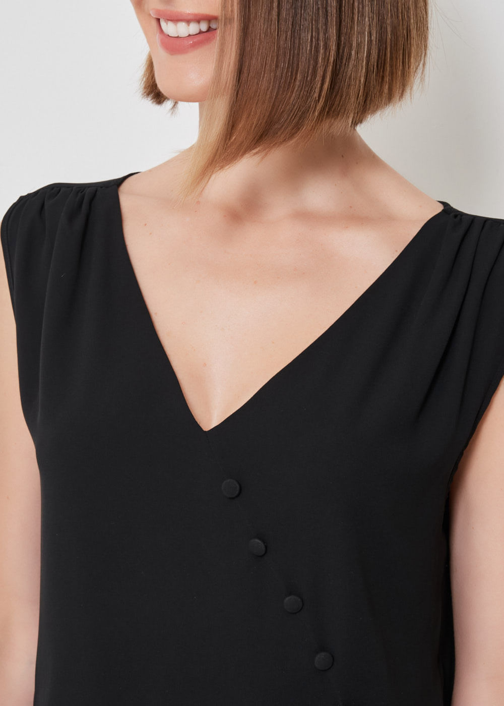 58.40.3413PTO REGATA CHIFFON DETALHE BOTÕES FORRADOS